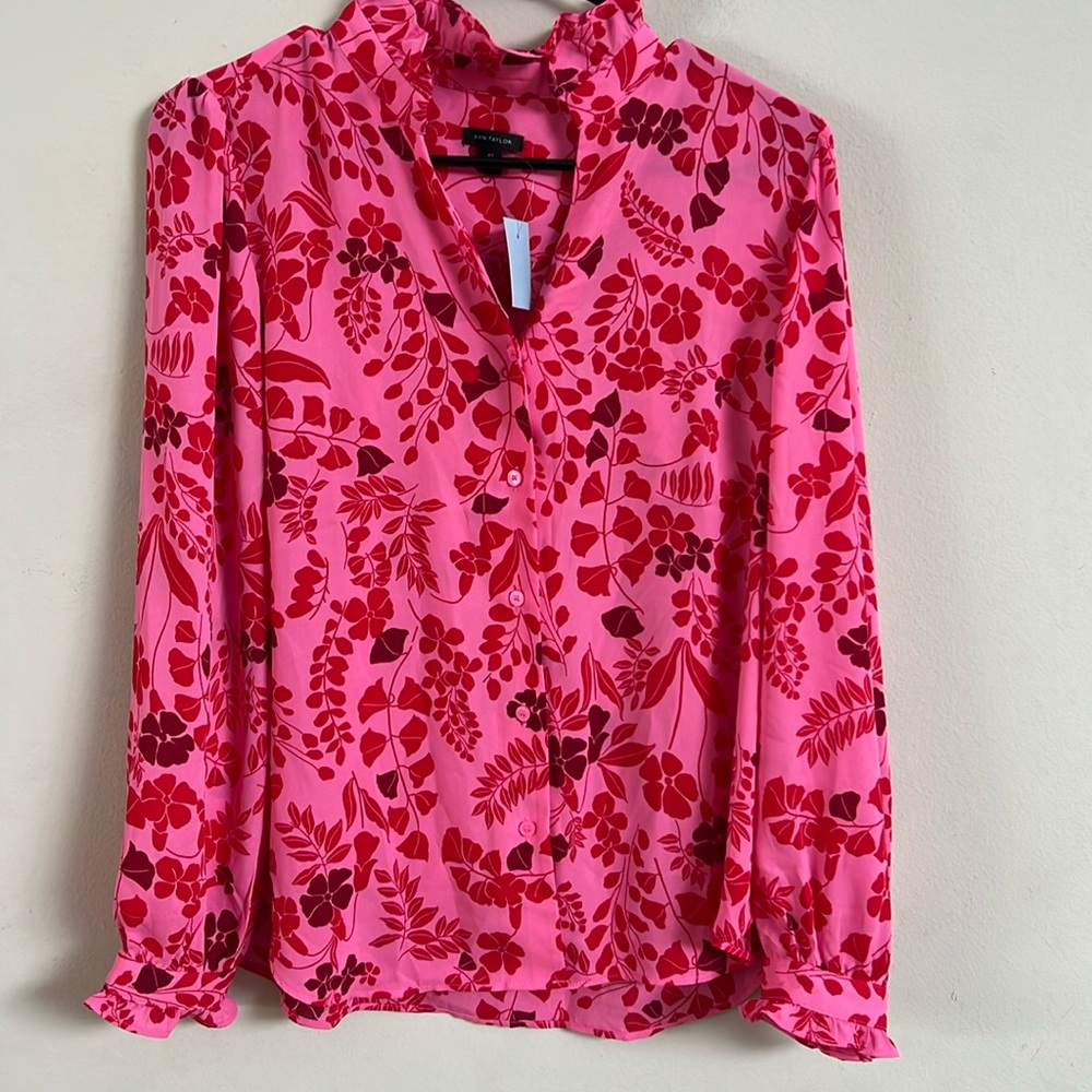 NWT Ann Taylor Blouse, Size Med Petite